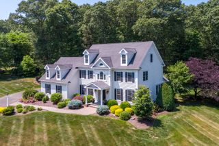 9 Turnstone Road, Essex, CT 06426
