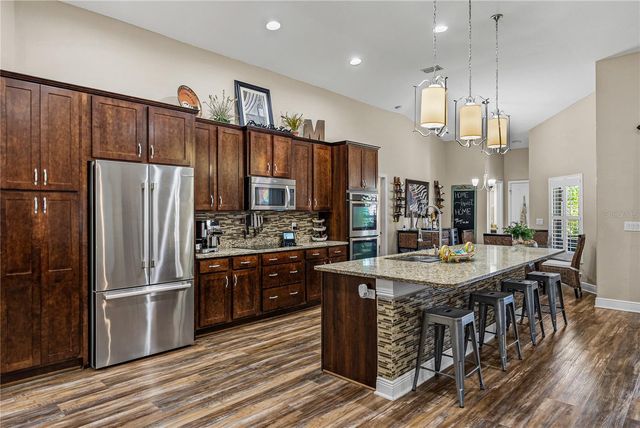 13302 TRAILING MOSS DRIVE, Dade City, FL 33525