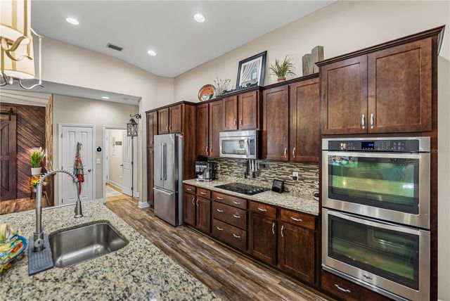 13302 TRAILING MOSS DRIVE, Dade City, FL 33525