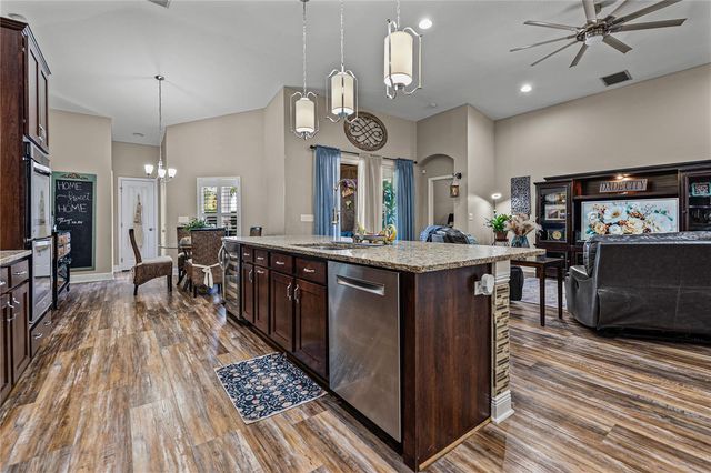 13302 TRAILING MOSS DRIVE, Dade City, FL 33525