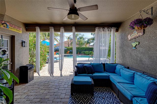 13302 TRAILING MOSS DRIVE, Dade City, FL 33525