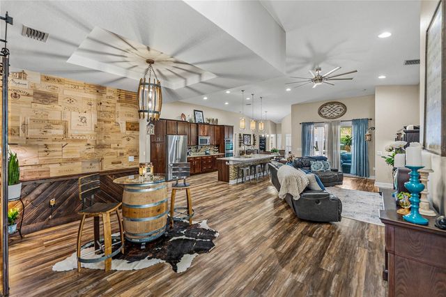 13302 TRAILING MOSS DRIVE, Dade City, FL 33525