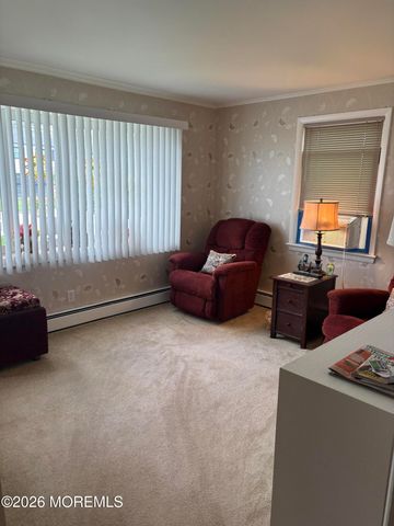 404 Newark Avenue, Point Pleasant Beach, NJ 08742