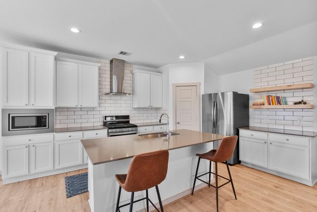 12709 Sainsbury Drive, Houston, TX 77047