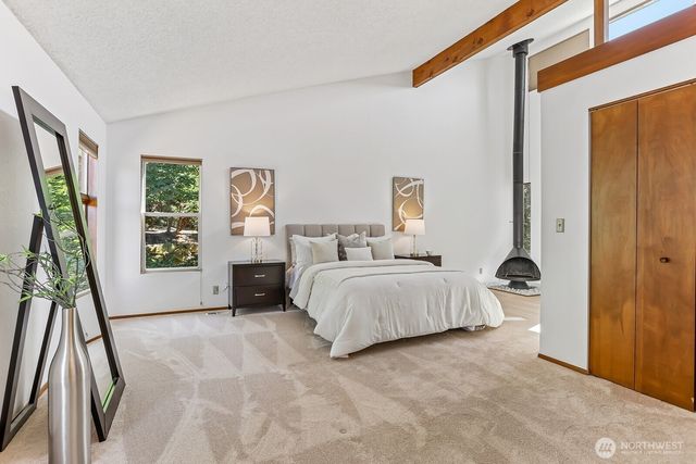 13604 SE 1st Street, Bellevue, WA 98005