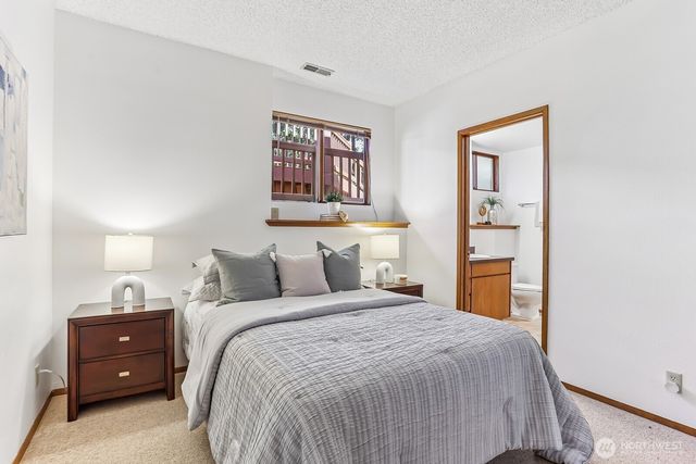 13604 SE 1st Street, Bellevue, WA 98005