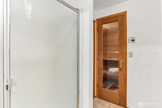 13604 SE 1st Street, Bellevue, WA 98005