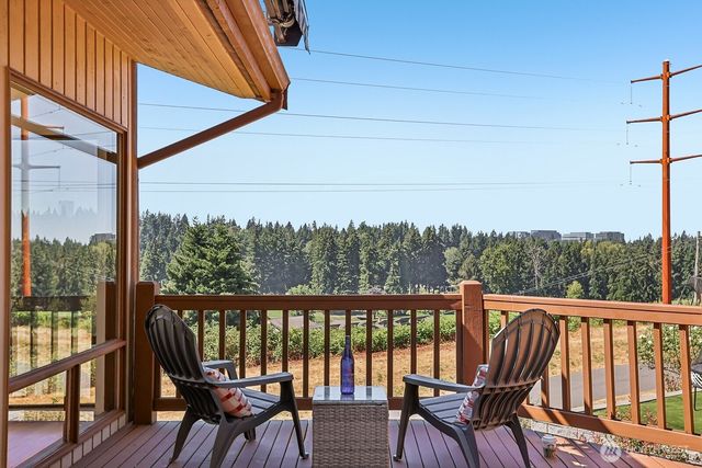 13604 SE 1st Street, Bellevue, WA 98005