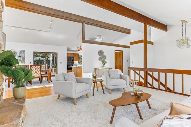 13604 SE 1st Street, Bellevue, WA 98005