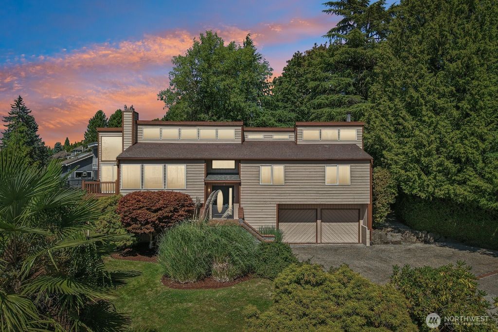 13604 SE 1st Street, Bellevue, WA 98005