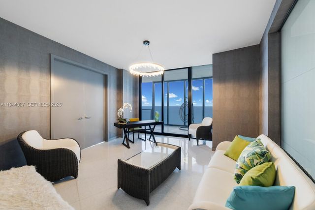 18555 Collins Ave 5201, Sunny Isles Beach, FL 33160