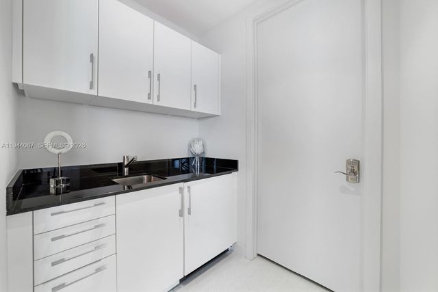 18555 Collins Ave 5201, Sunny Isles Beach, FL 33160