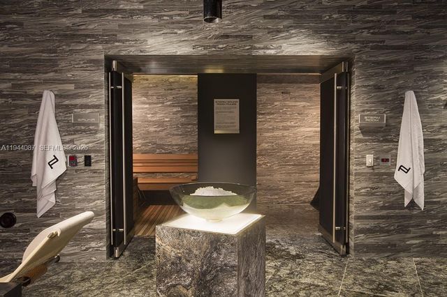 18555 Collins Ave 5201, Sunny Isles Beach, FL 33160