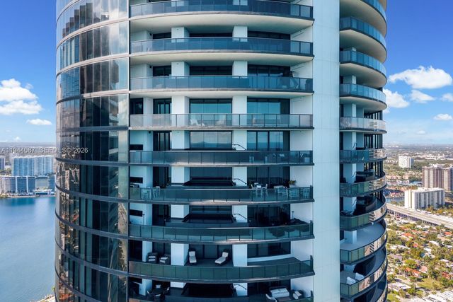 18555 Collins Ave 5201, Sunny Isles Beach, FL 33160