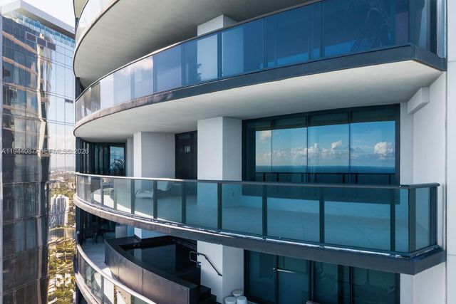 18555 Collins Ave 5201, Sunny Isles Beach, FL 33160