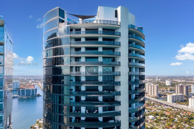 18555 Collins Ave 5201, Sunny Isles Beach, FL 33160