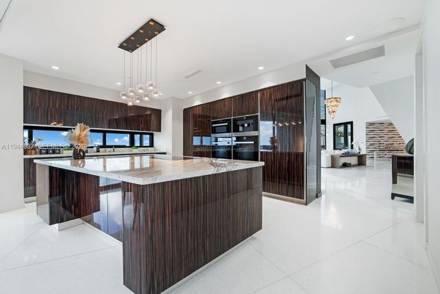 18555 Collins Ave 5201, Sunny Isles Beach, FL 33160