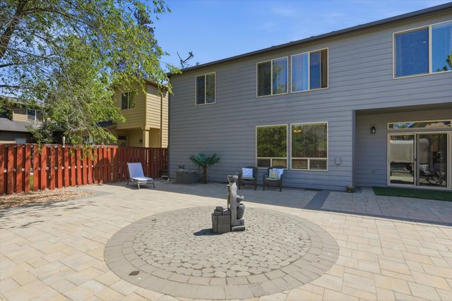 61235 Splendor, Bend, OR 97702