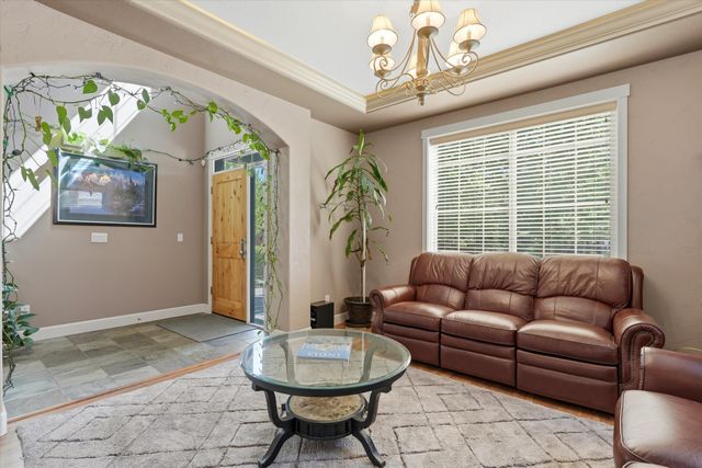 61235 Splendor, Bend, OR 97702