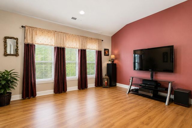 61235 Splendor, Bend, OR 97702