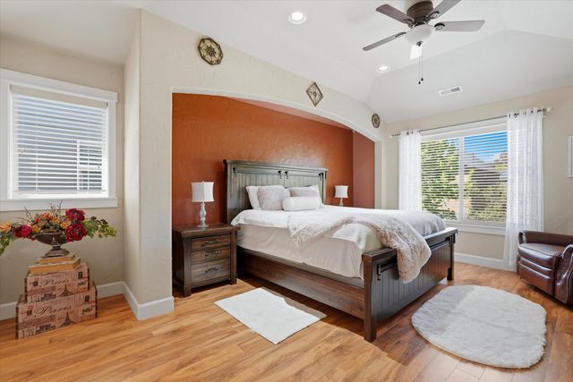 61235 Splendor, Bend, OR 97702