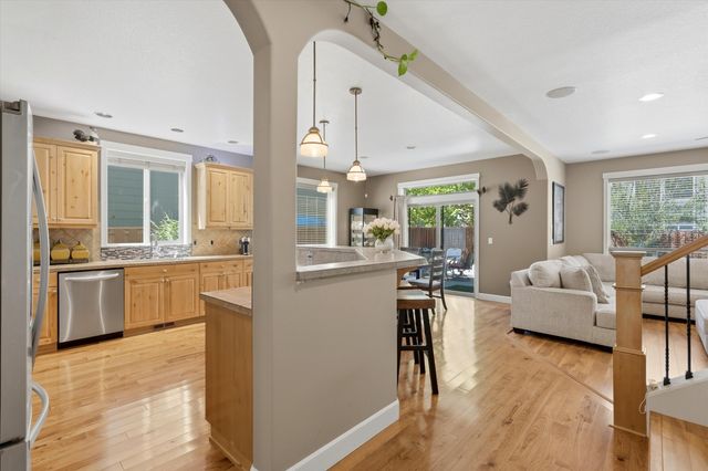 61235 Splendor, Bend, OR 97702