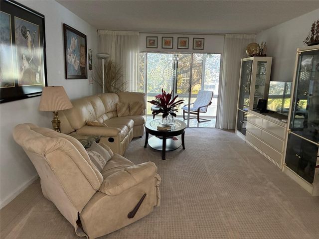 2304 Lucaya Lane D3, Coconut Creek, FL 33066