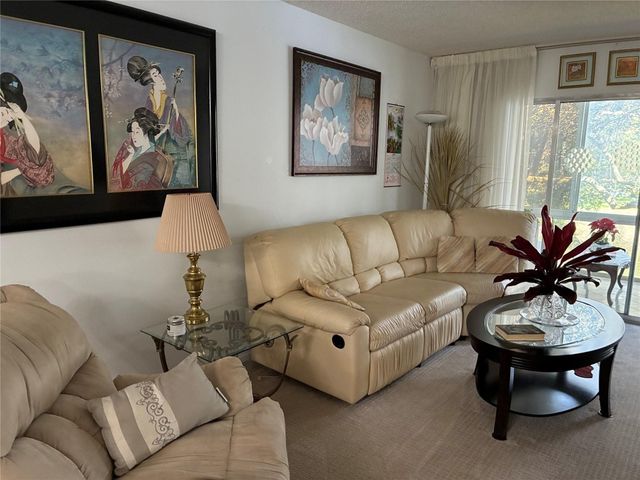 2304 Lucaya Lane D3, Coconut Creek, FL 33066