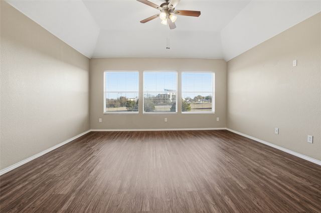 704 Rolling Hills Lane, Desoto, TX 75115