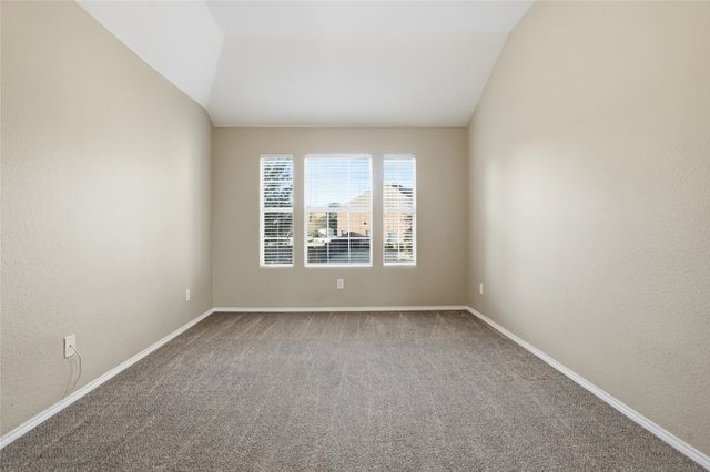 704 Rolling Hills Lane, Desoto, TX 75115