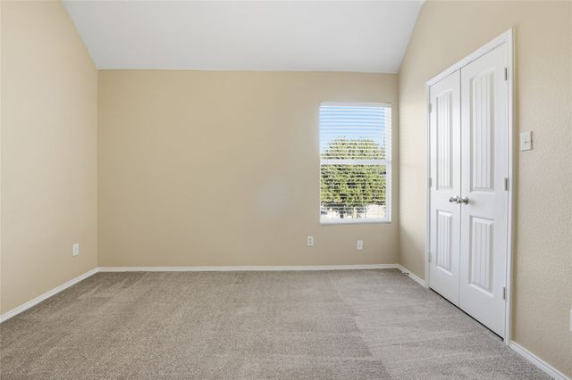 704 Rolling Hills Lane, Desoto, TX 75115