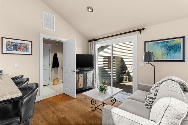 6744 Port Lane, Gig Harbor, WA 98335