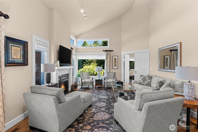 6744 Port Lane, Gig Harbor, WA 98335