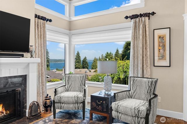 6744 Port Lane, Gig Harbor, WA 98335