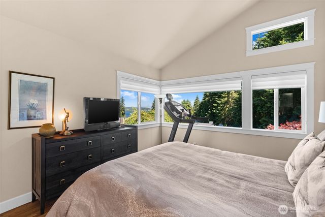 6744 Port Lane, Gig Harbor, WA 98335