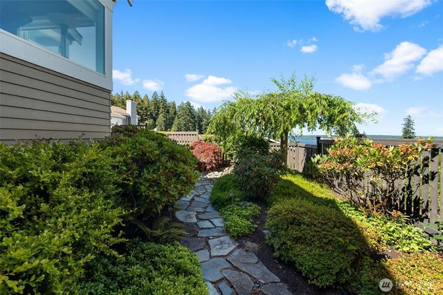 6744 Port Lane, Gig Harbor, WA 98335