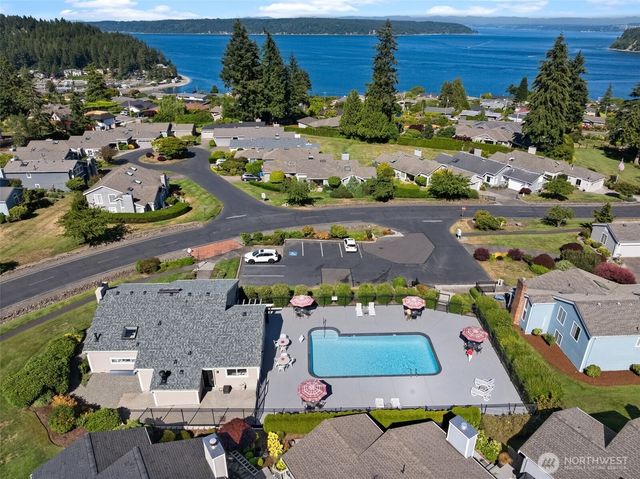 6744 Port Lane, Gig Harbor, WA 98335