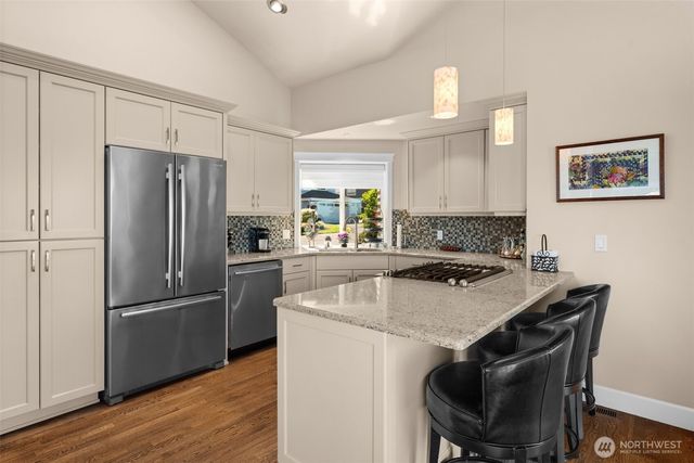 6744 Port Lane, Gig Harbor, WA 98335