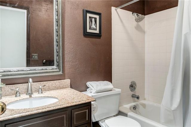 6418 Anderson Street, Shawnee, KS 66226