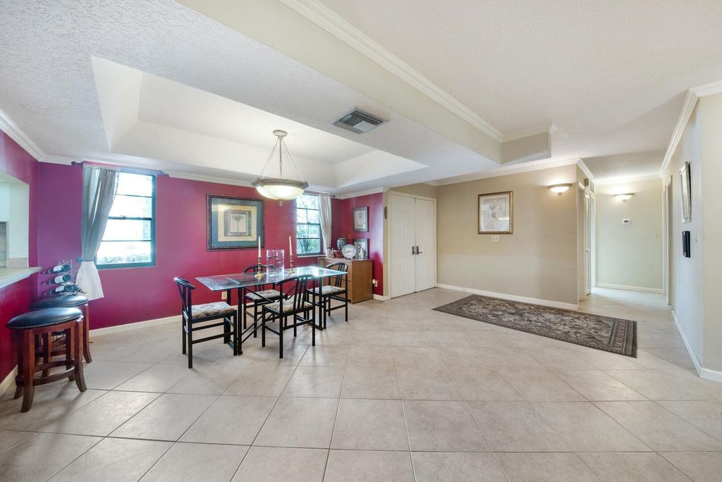 Image 2 of property listing at 12524 Shoreline Drive 101, Wellington, FL 33414