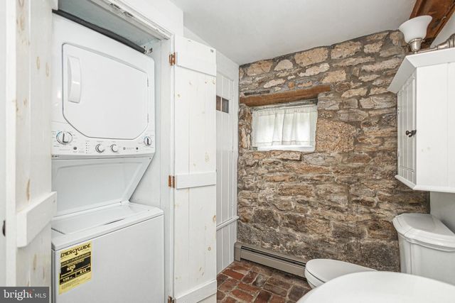 6054 HONEY HOLLOW RD #B, Doylestown, PA 18902