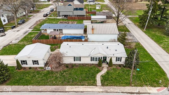 312 E 10th Street, Lapel, IN 46051