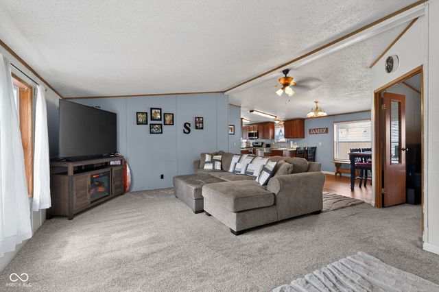 312 E 10th Street, Lapel, IN 46051