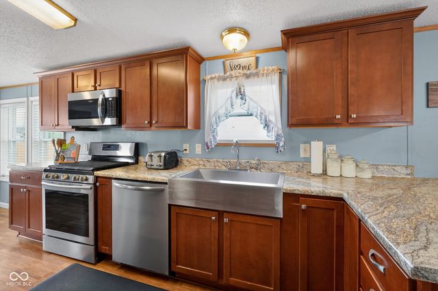 312 E 10th Street, Lapel, IN 46051