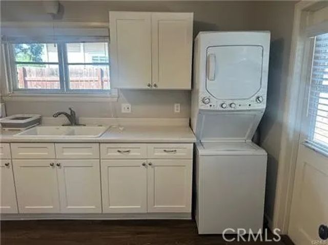 735 W Lemon, Monrovia, CA 91016