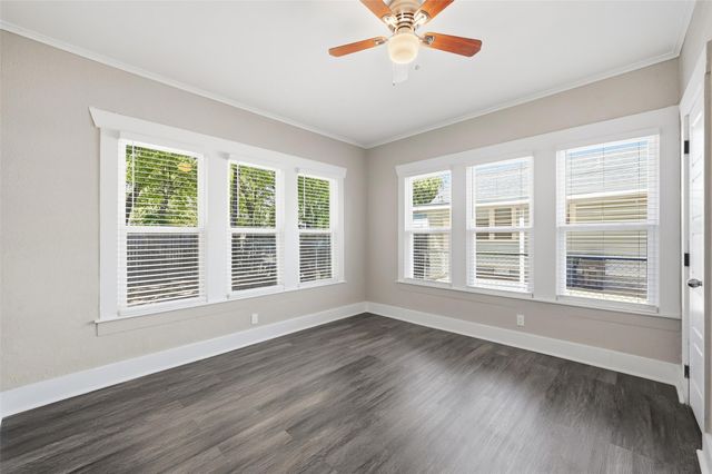 3333 Meadowbrook Drive, Fort Worth, TX 76103