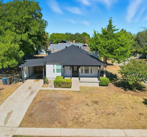 3333 Meadowbrook Drive, Fort Worth, TX 76103