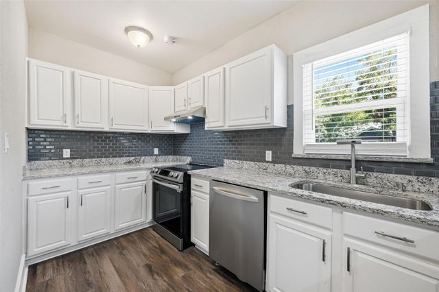3333 Meadowbrook Drive, Fort Worth, TX 76103