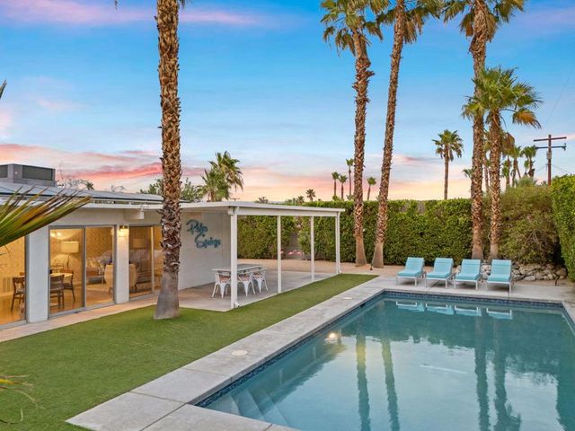 483 E Francis Drive, Palm Springs, CA 92262