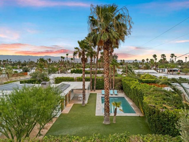 483 E Francis Drive, Palm Springs, CA 92262